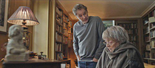 KEVIN KLINE and Maggie Smith in a scene from Israel Horovitz's "My Old Lady."